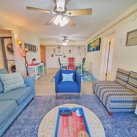 Enjoy Sunsets At Fully Equipped 2Br Condo On Beach